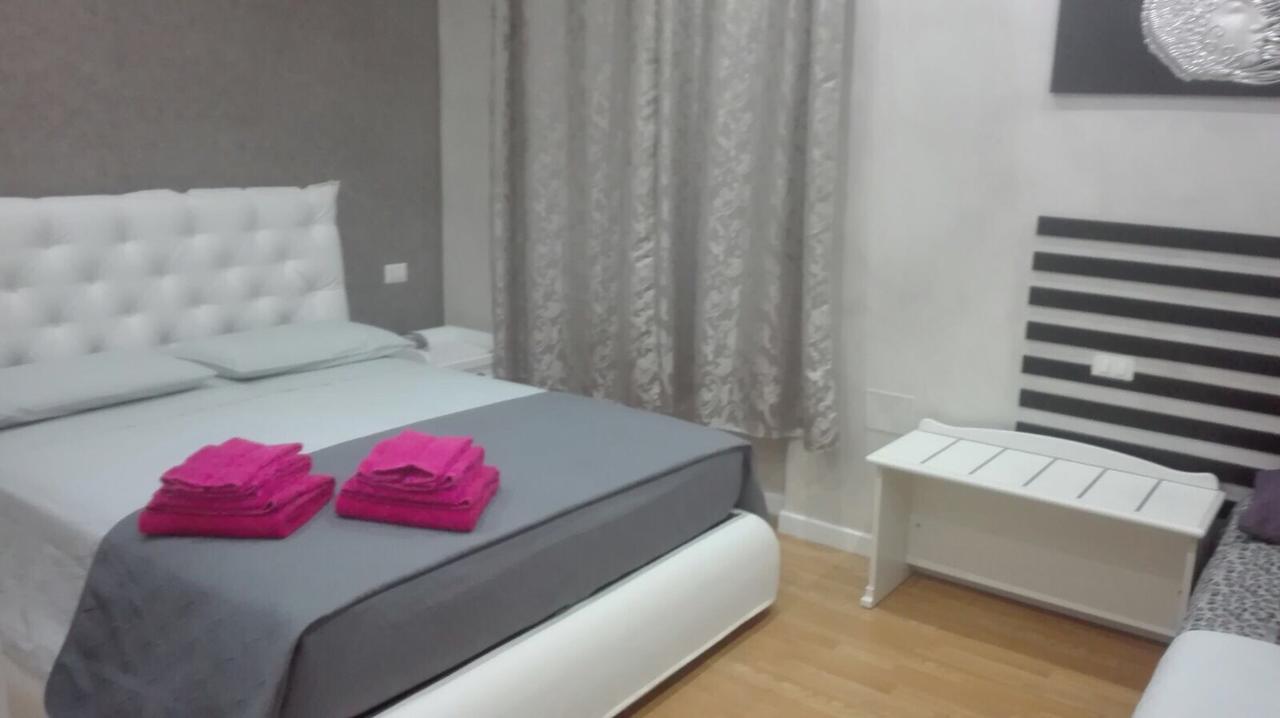 크로토네 Donna Margharet B&B 외부 사진
